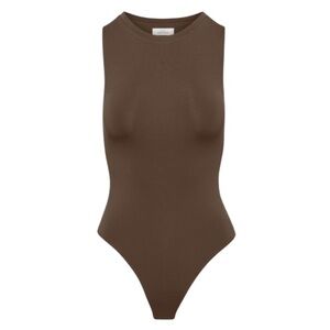 Aritzia Babaton Contour Muscle Bodysuit, Coffee Bean Sz 2XS excellent condition.